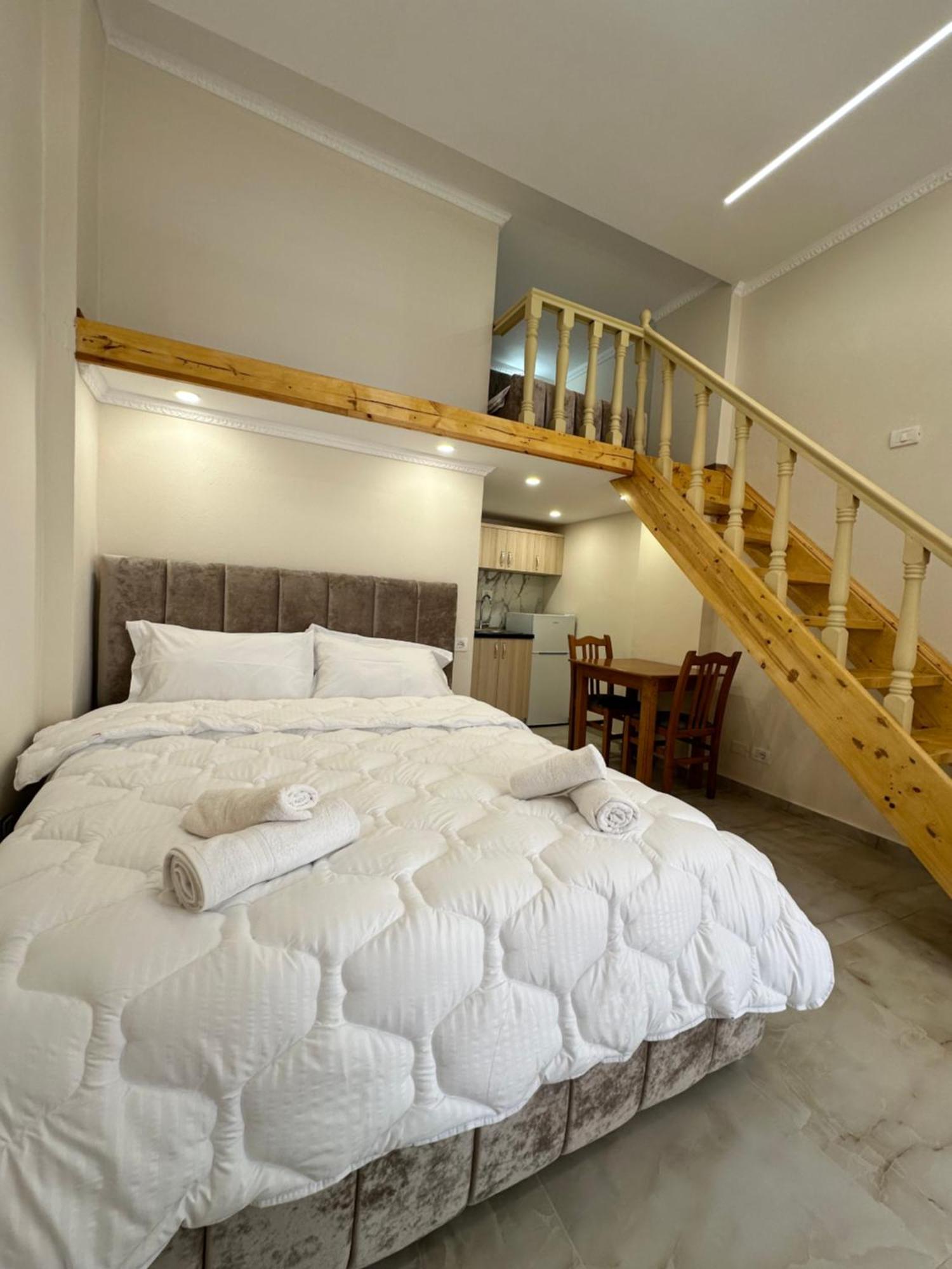 Troy Aparthotel ดูร์เรส ภายนอก รูปภาพ