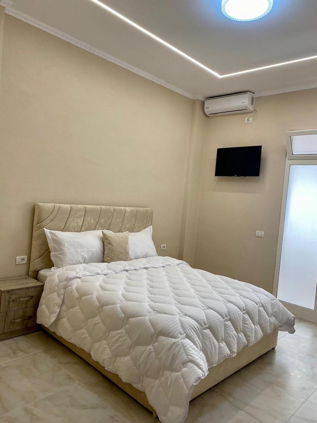 Troy Aparthotel ดูร์เรส ภายนอก รูปภาพ