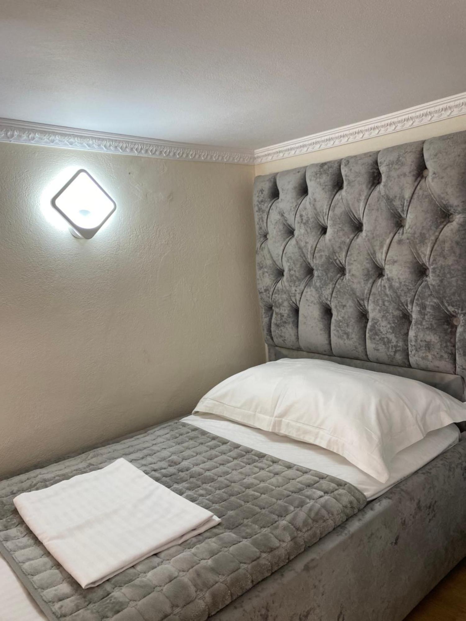 Troy Aparthotel ดูร์เรส ภายนอก รูปภาพ