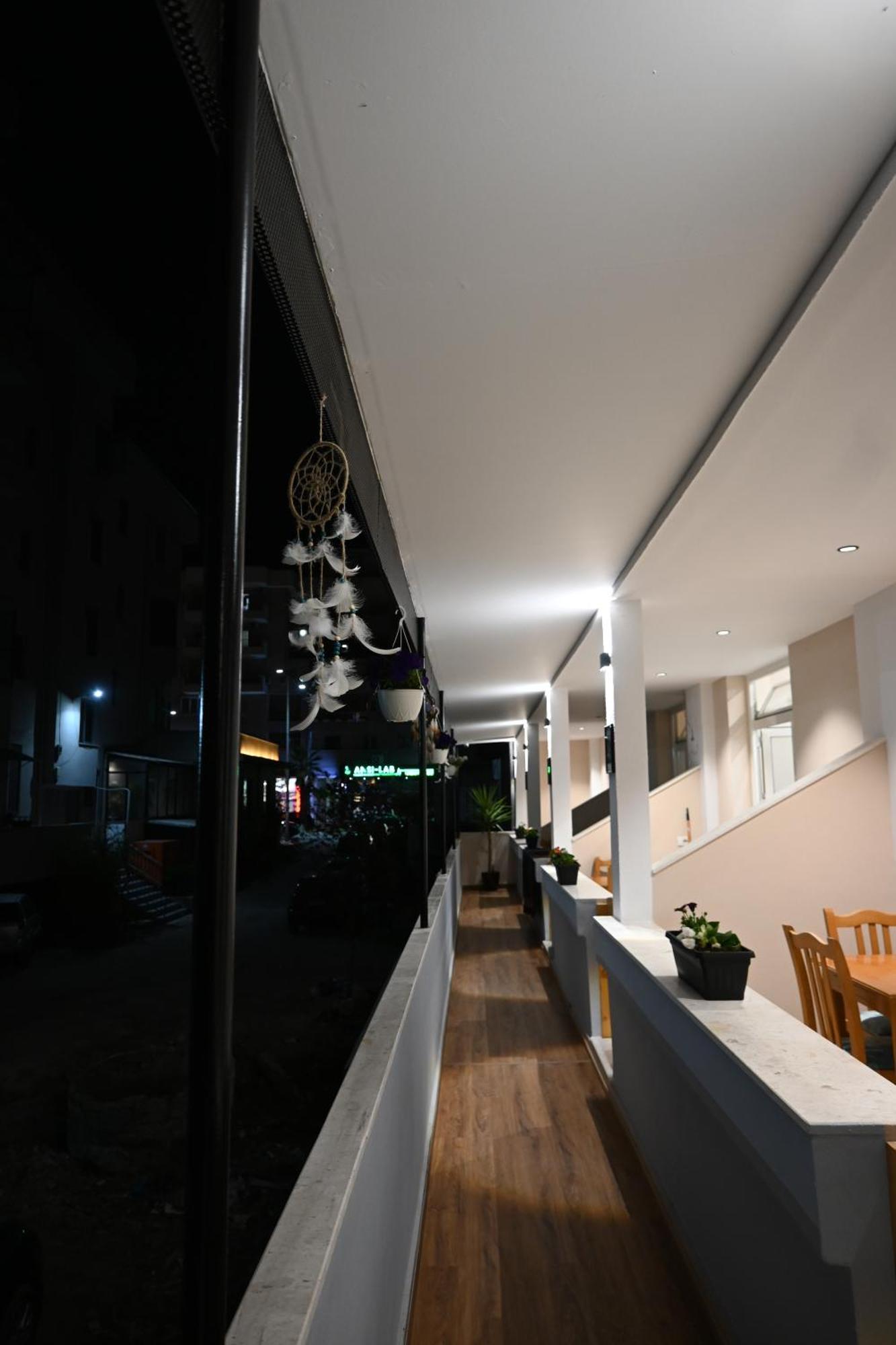 Troy Aparthotel ดูร์เรส ภายนอก รูปภาพ