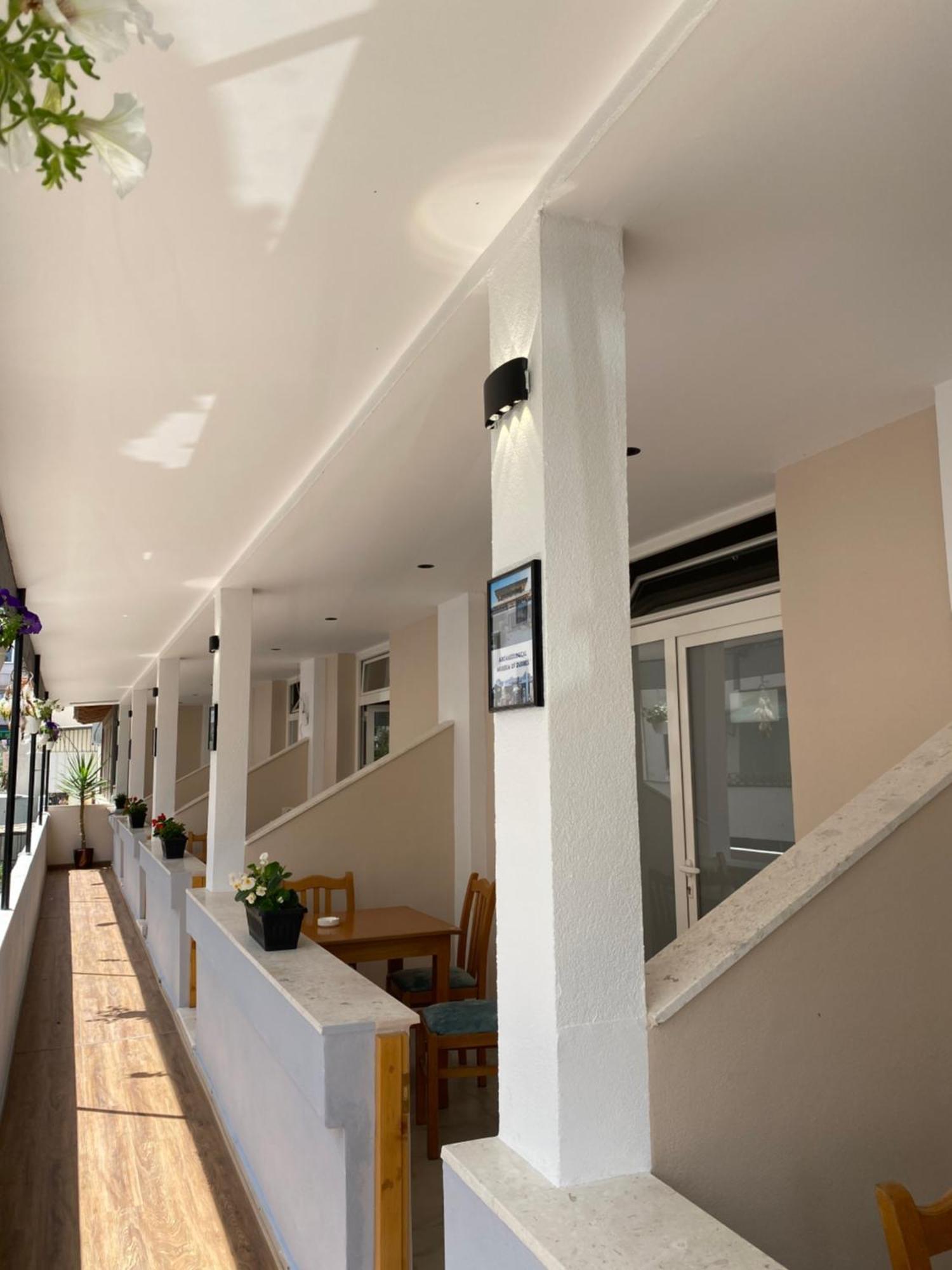 Troy Aparthotel ดูร์เรส ภายนอก รูปภาพ