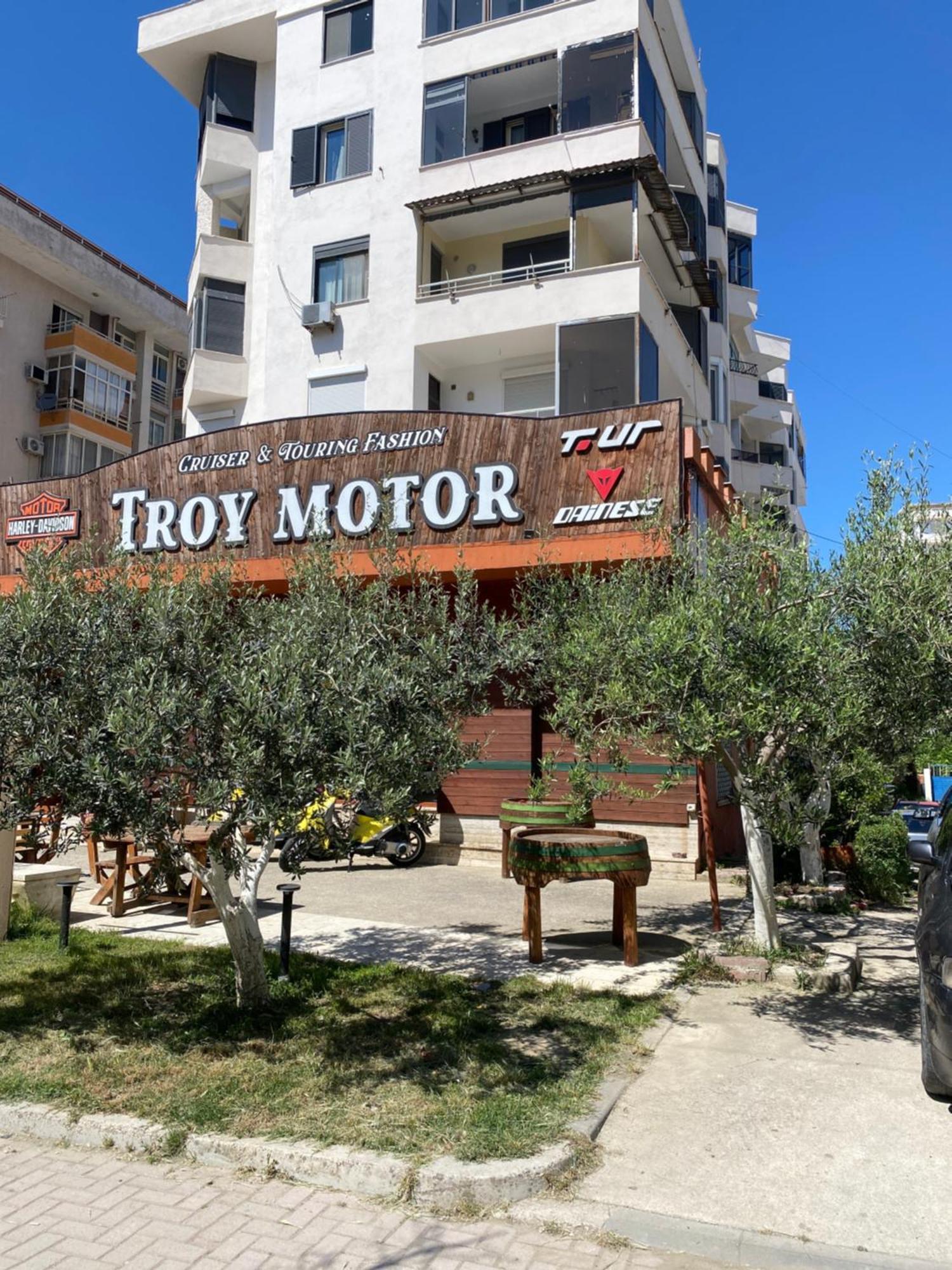 Troy Aparthotel ดูร์เรส ภายนอก รูปภาพ