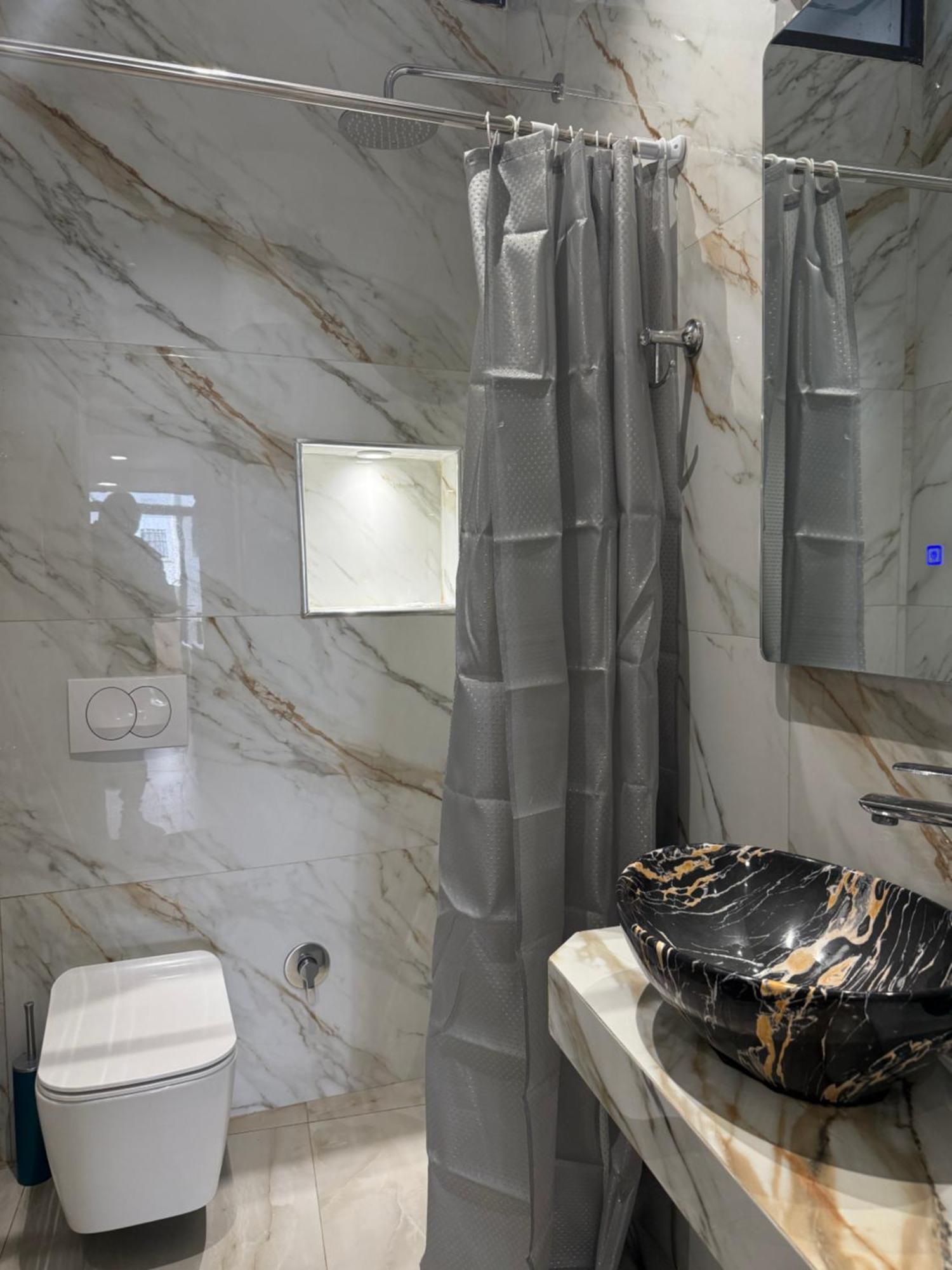 Troy Aparthotel ดูร์เรส ภายนอก รูปภาพ